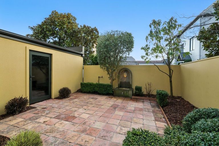 Photo of property in 20b Ayr Street, Riccarton, Christchurch, 8011