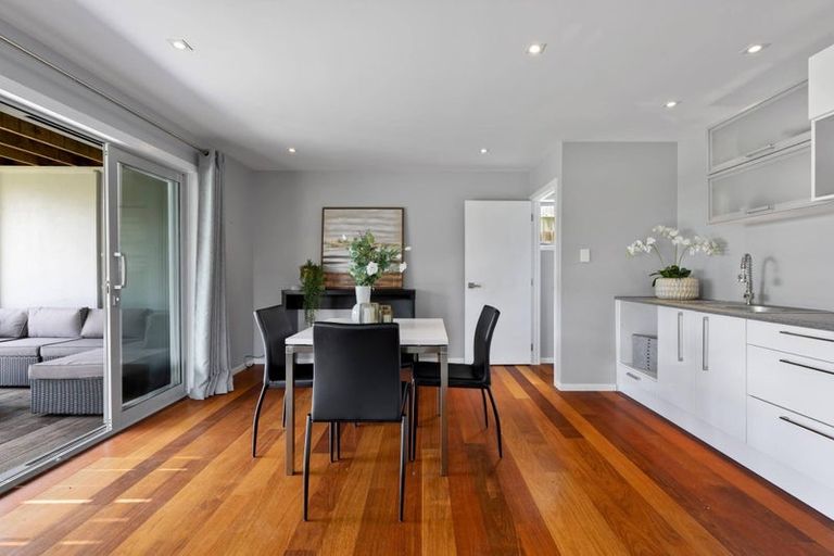 Photo of property in 101a Rangatira Road, Beach Haven, Auckland, 0626