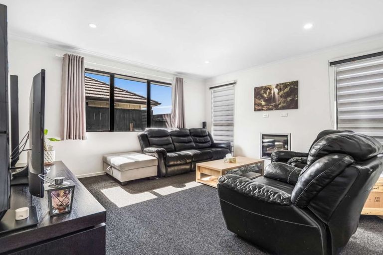 Photo of property in 1 Kaaka Street, Cambridge, 3434