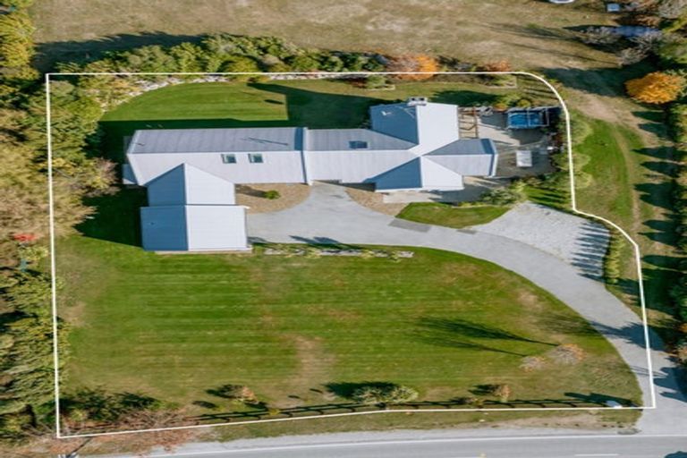 Photo of property in 1153 Aubrey Road, Albert Town, Wanaka, 9305