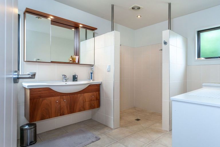 Photo of property in 104 Moore Place, Whangamata, 3620