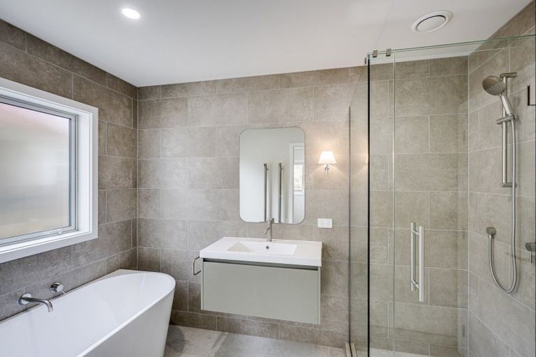 Photo of property in 6b Ypres Street, Greenmeadows, Napier, 4112