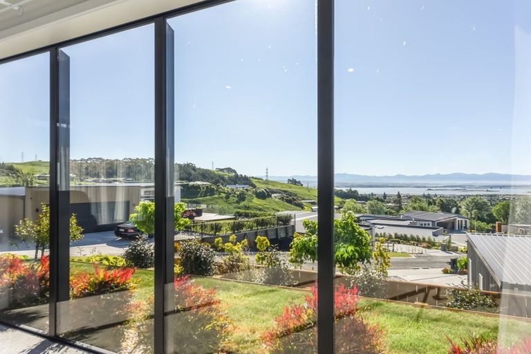 Photo of property in 14 Hill Tops Way, Stoke, Nelson, 7011