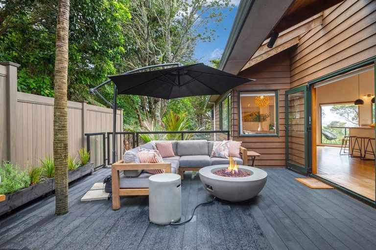 Photo of property in 24a Seaview Avenue, Northcote, Auckland, 0627