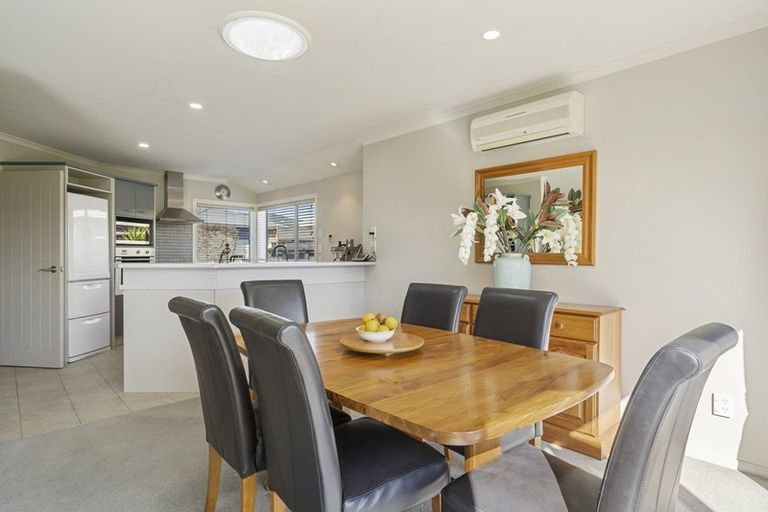 Photo of property in 14 Meadow Court, Paraparaumu, 5032