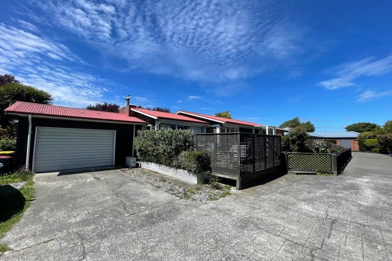 Photo of property in 14 Toorak Avenue, Avonhead, Christchurch, 8042