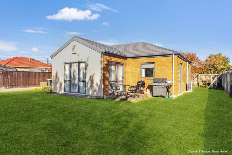 Photo of property in 142a Springs Road, Hornby, Christchurch, 8042