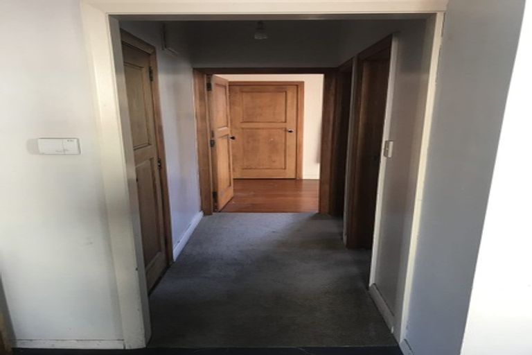 Photo of property in 21 Piko Crescent, Riccarton, Christchurch, 8041