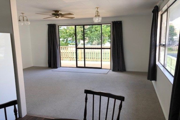 Photo of property in 39 Awaroa Road, Helensville, 0800