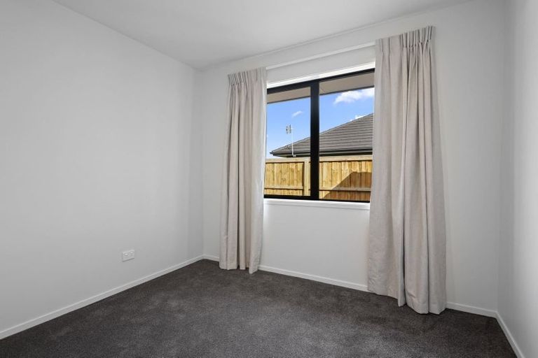 Photo of property in 12 Mccahon Lane, Rolleston, 7615