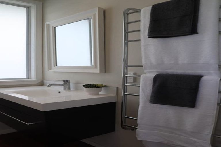 Photo of property in 186 Bath Street, Levin, 5510