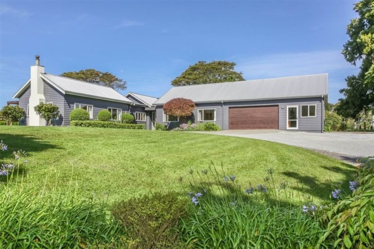 Photo of property in 122 Harrisville Road, Tuakau, 2121