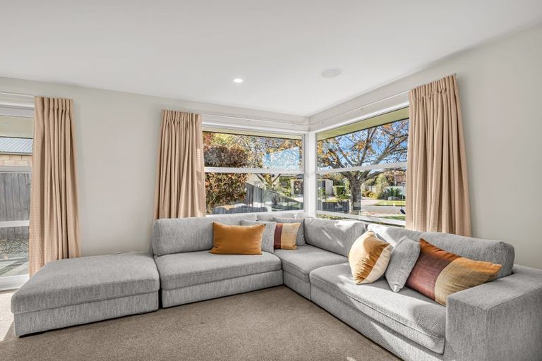 Photo of property in 4 Richard Seddon Drive, Northwood, Christchurch, 8051
