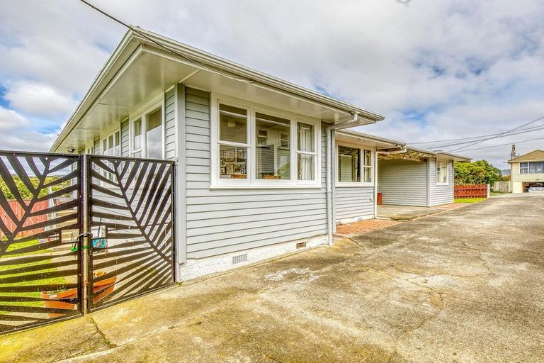 Photo of property in 30 Paenui Street, Titahi Bay, Porirua, 5022