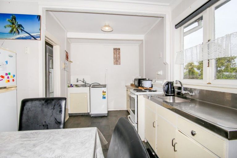 Photo of property in 67 Derby Street, Westport, 7825