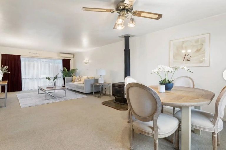 Photo of property in 1/2 Arthur Road, Hillpark, Auckland, 2102