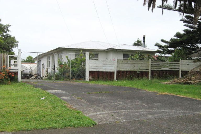Photo of property in 3 Hall Avenue, Mangere, Auckland, 2022
