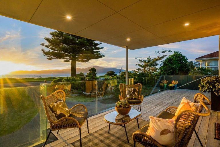 Photo of property in 79 Marine Parade, Paraparaumu Beach, Paraparaumu, 5032