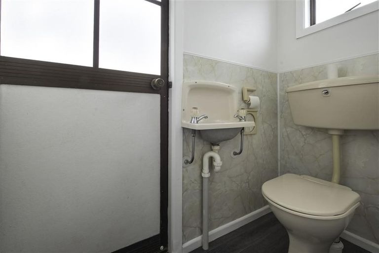 Photo of property in 24 Windsor Terrace, Taradale, Napier, 4112