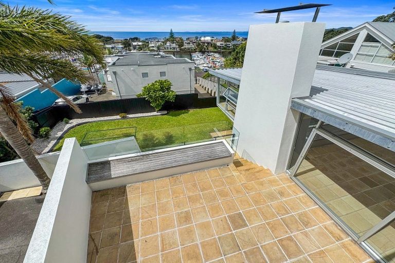 Photo of property in 1/27 Prospect Terrace, Milford, Auckland, 0620