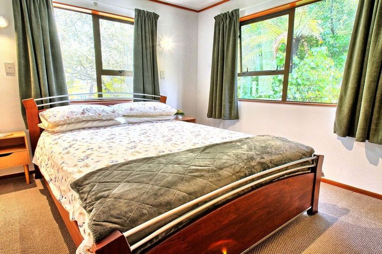 Photo of property in 28 Latitude Close, Whitby, Porirua, 5024