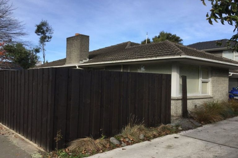 Photo of property in 55 Maidstone Road, Ilam, Christchurch, 8041