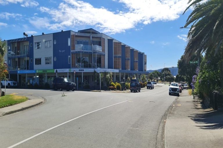 Photo of property in 4-u27 Seaview Road, Paraparaumu Beach, Paraparaumu, 5032