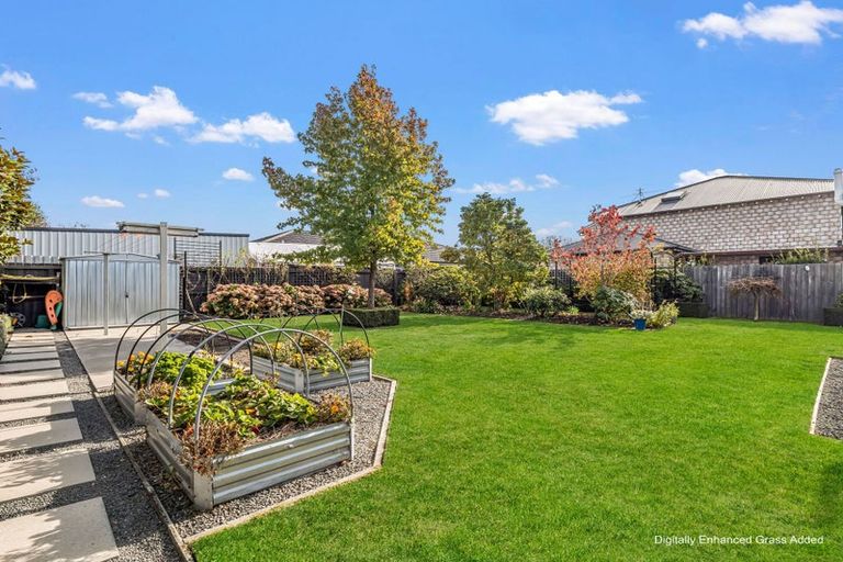 Photo of property in 4 Richard Seddon Drive, Northwood, Christchurch, 8051