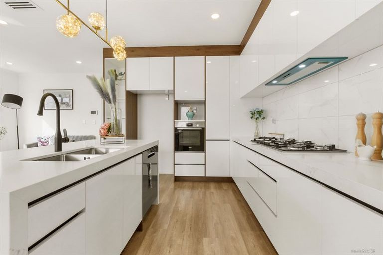 Photo of property in 339 Flat Bush School Road, Flat Bush, Auckland, 2019