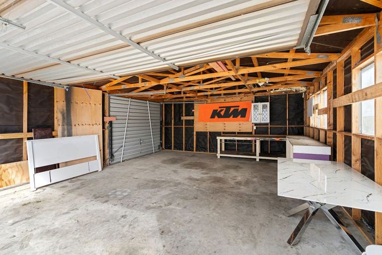 Photo of property in 4 Nikau Street, Levin, 5510