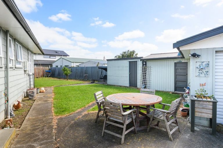 Photo of property in 6 Oban Place, Awapuni, Palmerston North, 4412