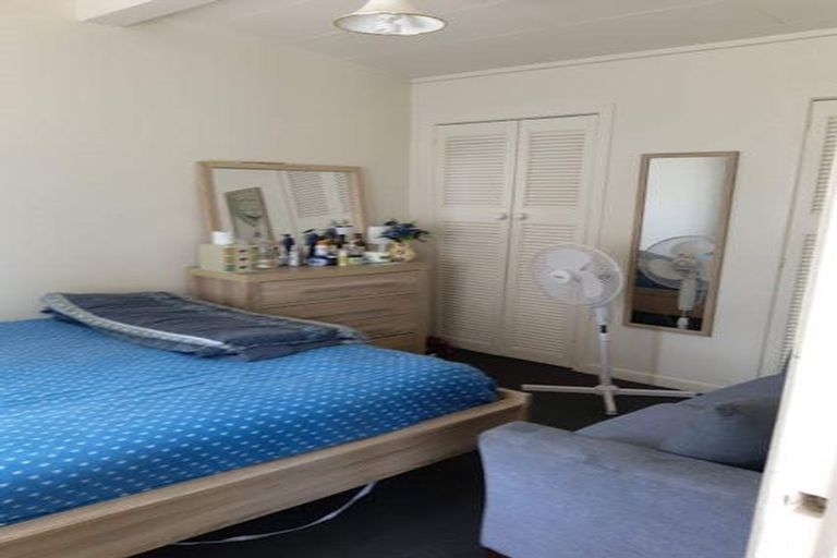 Photo of property in 37a Paramu Avenue, Birkdale, Auckland, 0626