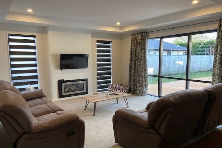 Photo of property in 15 Carpenter Drive, Prebbleton, 7604