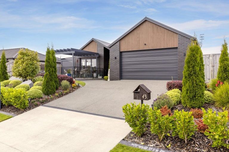 Photo of property in 43 Harakeke Drive, Wharewaka, Taupo, 3330