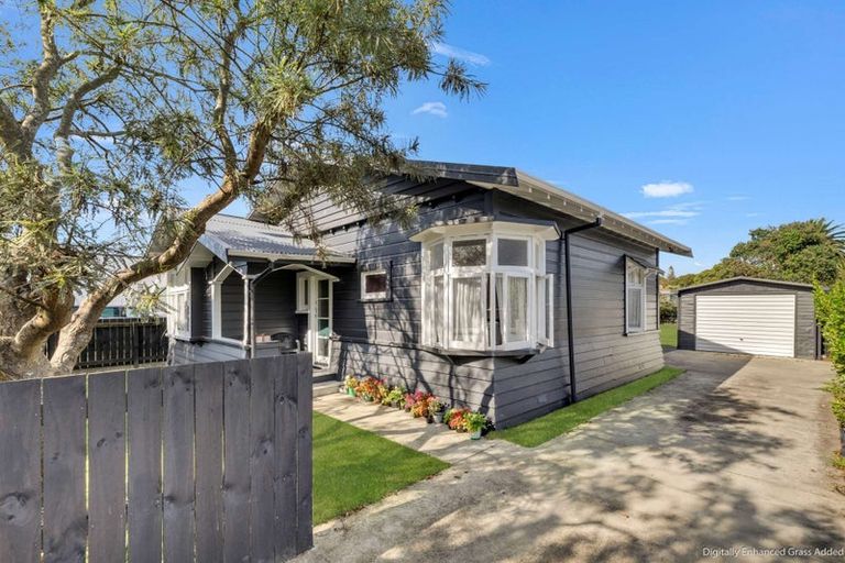 Photo of property in 194 Ferguson Street, West End, Palmerston North, 4412