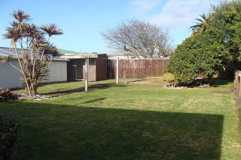 Photo of property in 25 Battiscombe Terrace, Waitara, 4320