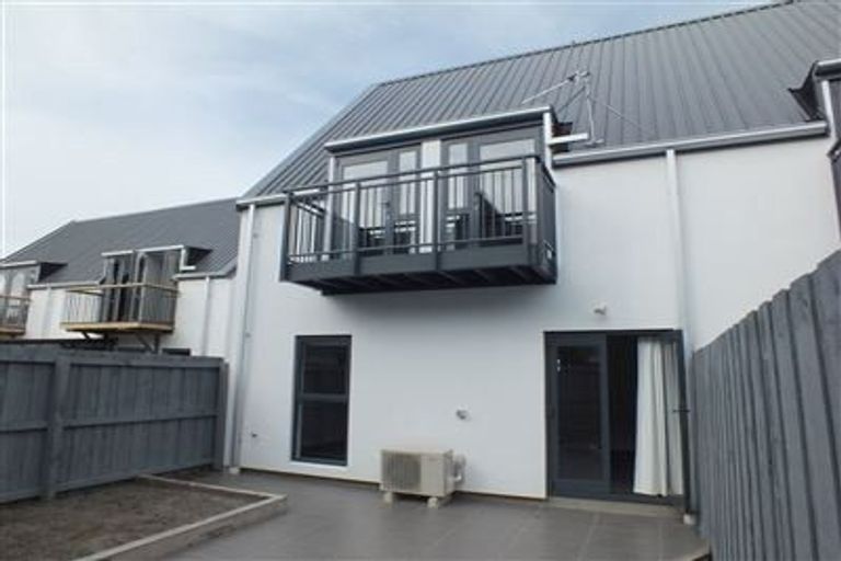 Photo of property in Cornwall Gardens, 7/27 Cornwall Street, St Albans, Christchurch, 8014
