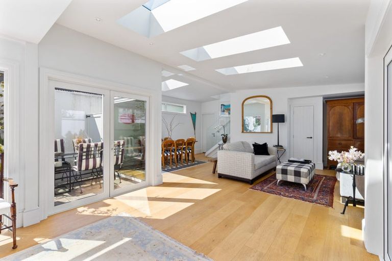 Photo of property in 205 Collingwood Street, Nelson, 7010