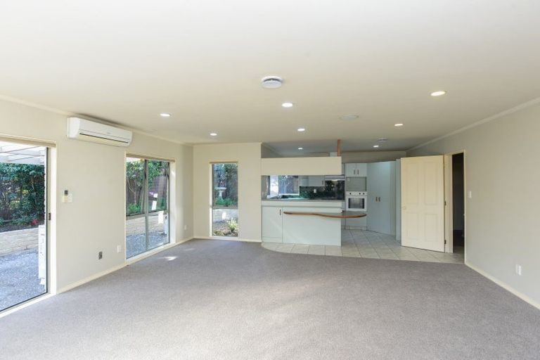 Photo of property in 1/217 Mcleod Street, Camberley, Hastings, 4120