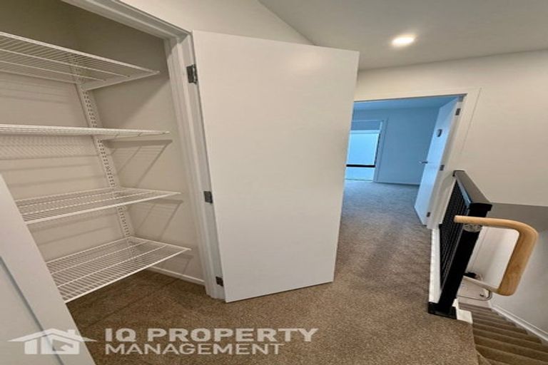 Photo of property in 10/20 Moor Avenue, Te Atatu Peninsula, Auckland, 0610