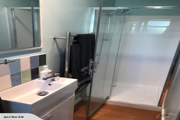 Photo of property in 2/4 George Street, Mount Eden, Auckland, 1024