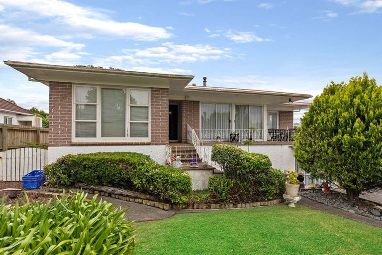 Photo of property in 21 Mellsop Avenue, Waiuku, 2123
