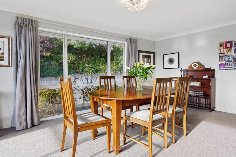Photo of property in 18 Saint Andrews Hill Road, Mount Pleasant, Christchurch, 8081