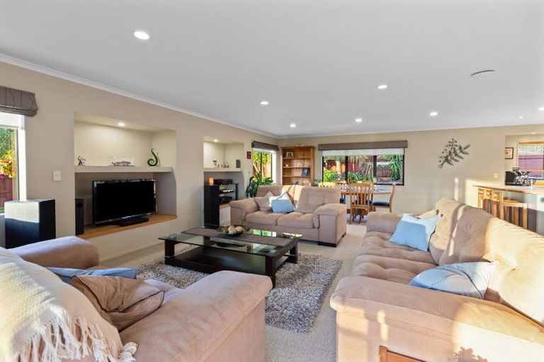 Photo of property in 132r Waikite Road, Welcome Bay, Tauranga, 3175