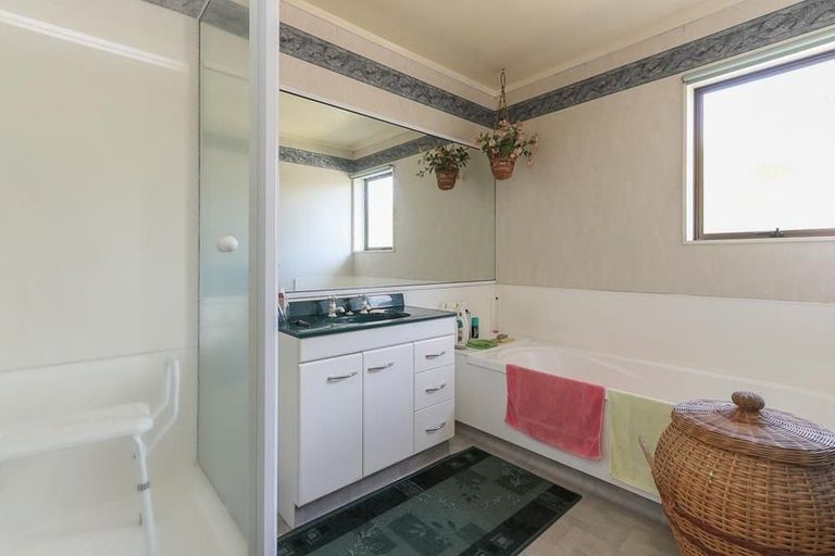 Photo of property in 7 Kirk Lane, Owhata, Rotorua, 3010