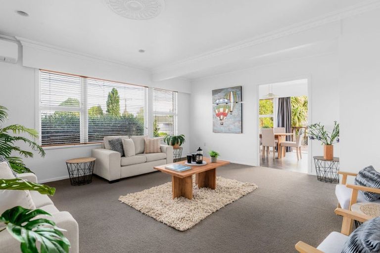 Photo of property in 2 De Vere Crescent, Chartwell, Hamilton, 3210