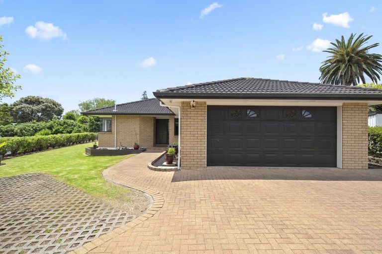 Photo of property in 114d Sandspit Road, Waiuku, 2123