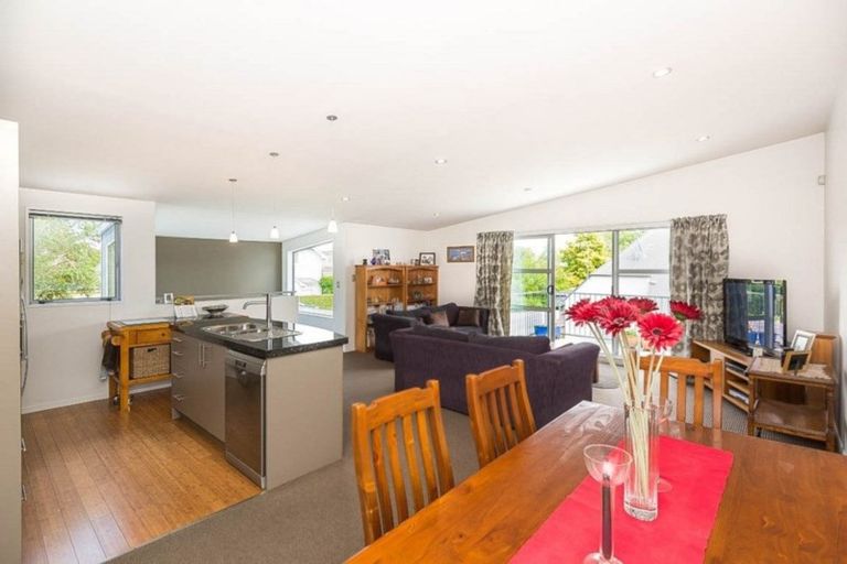 Photo of property in 4/30 Eversleigh Street, St Albans, Christchurch, 8014