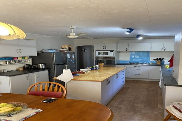 Photo of property in 5 Valley Road, Waiuku, 2123