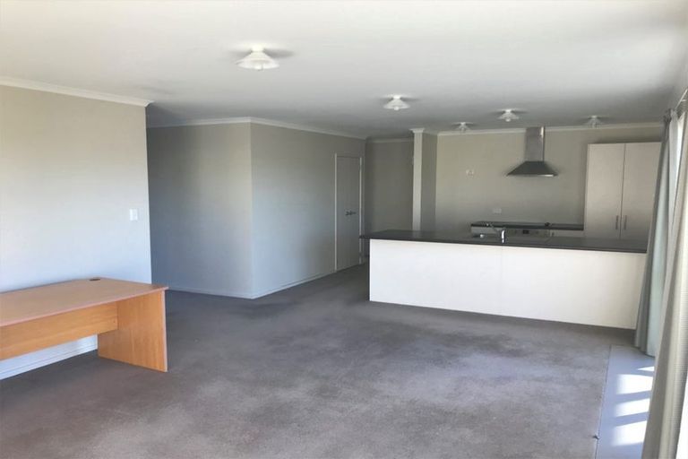 Photo of property in 77 Karamea Street, Whalers Gate, New Plymouth, 4310